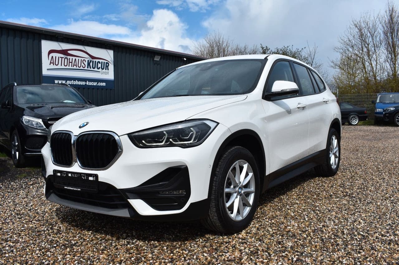 BMW X1 xDrive 20 d Advantage AHK H&K — slika 1