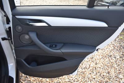 BMW X1 xDrive 20 d Advantage AHK H&K — slika 21