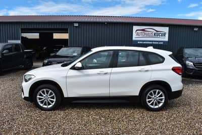 BMW X1 xDrive 20 d Advantage AHK H&K — slika 7