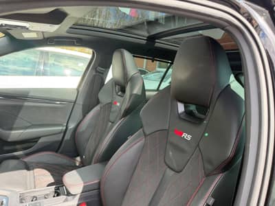 Skoda Octavia Combi RS Plus 4x4 PANO HUD AHK CAM — slika 10