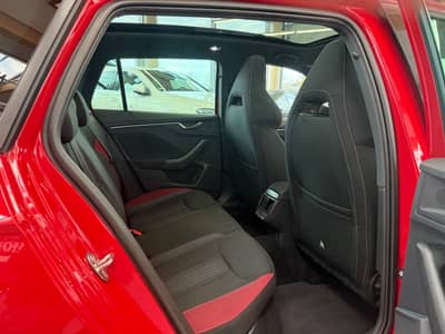 Skoda Kamiq 1.6TDI Monte Carlo Pano LED ACC Kamera — slika 25