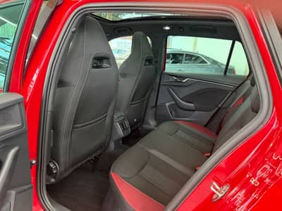 Skoda Kamiq 1.6TDI Monte Carlo Pano LED ACC Kamera — slika 22