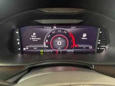 Skoda Kamiq 1.6TDI Monte Carlo Pano LED ACC Kamera — slika 18