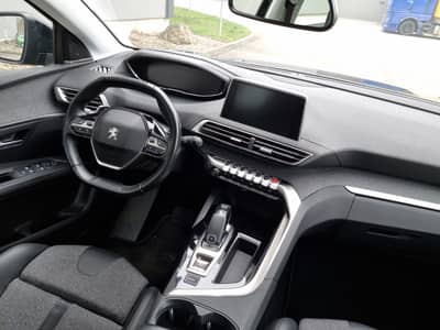 Peugeot 3008 1.2 Aut. PureTech 130 Allure — slika 3