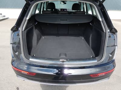 Audi Q5 40 TDI S tronic Quattro Matrix STHZG AHK 19" — slika 19