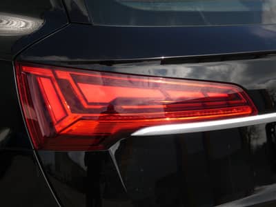 Audi Q5 40 TDI S tronic Quattro Matrix STHZG AHK 19" — slika 25