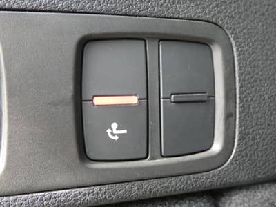 Audi Q5 40 TDI S tronic Quattro Matrix STHZG AHK 19" — slika 20