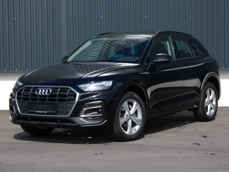 Audi Q5 40 TDI S tronic Quattro Matrix STHZG AHK 19"