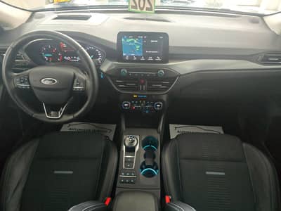 Ford Focus Turnier Active"Navi"Temp."LED"AHK" — slika 13