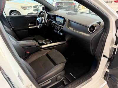 Mercedes-Benz B 220 d 4Matic AMG-Paket ACC LED Kamera — slika 16