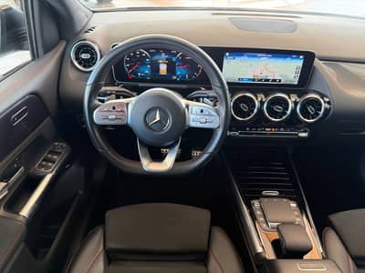 Mercedes-Benz B 220 d 4Matic AMG-Paket ACC LED Kamera — slika 11