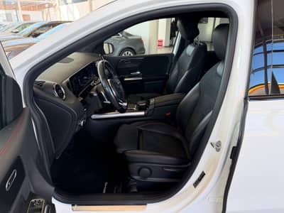 Mercedes-Benz B 220 d 4Matic AMG-Paket ACC LED Kamera — slika 14
