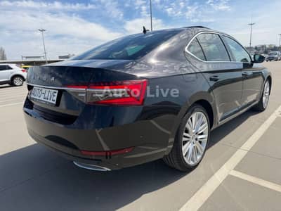 Skoda Superb 2.0 TDI DSG*L&K*VIR*PAN*MATRIX*AHK*KAMERA — slika 5