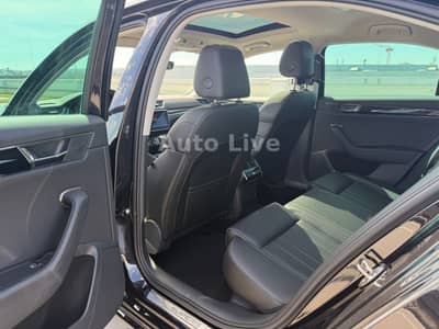 Skoda Superb 2.0 TDI DSG*L&K*VIR*PAN*MATRIX*AHK*KAMERA — slika 24