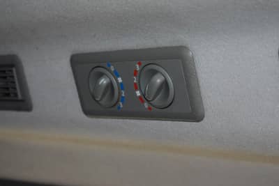 Nissan Primastar Kombi L1H1 2.7t 9.Sitzer AHK Klima — slika 17