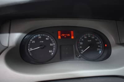 Nissan Primastar Kombi L1H1 2.7t 9.Sitzer AHK Klima — slika 12
