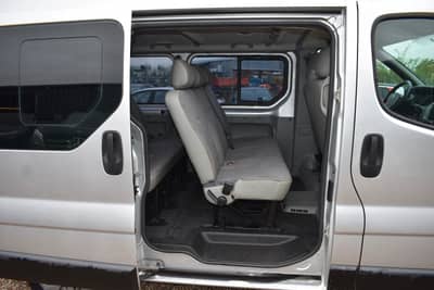 Nissan Primastar Kombi L1H1 2.7t 9.Sitzer AHK Klima — slika 15