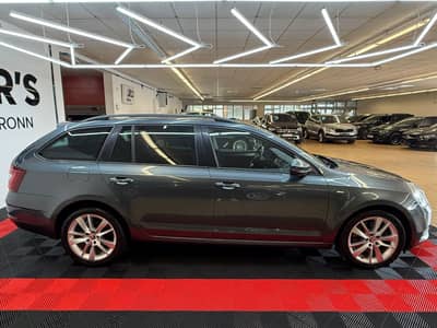 Skoda Octavia Combi CleverNavi/LED/Kamera/Abstandtemp — slika 6
