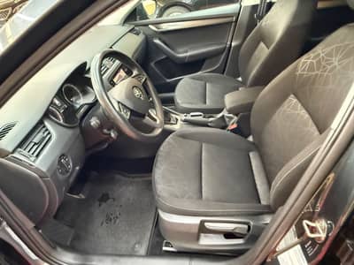 Skoda Octavia Combi CleverNavi/LED/Kamera/Abstandtemp — slika 12