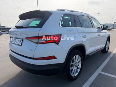 Skoda Kodiaq 2.0 TDI*DSG*4M*7-SIT*VIRT*PANO*MATRIX*AHK — slika 5