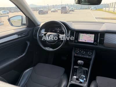 Skoda Kodiaq 2.0 TDI*DSG*4M*7-SIT*VIRT*PANO*MATRIX*AHK — slika 17