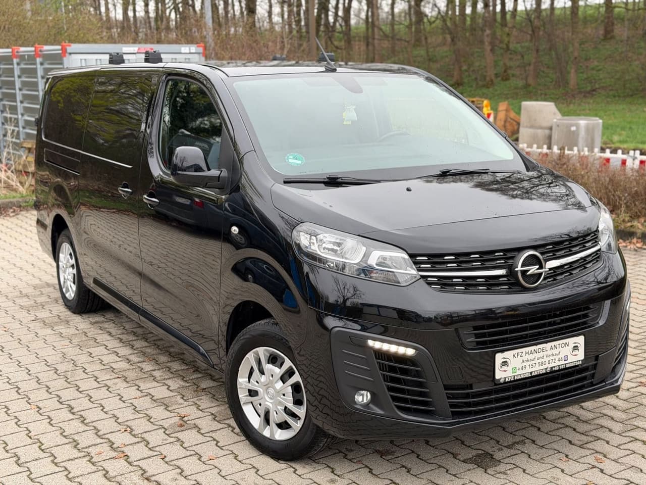 Opel Vivaro 2.0d EDITION*H1 L3*NAVI*WÜRTH EINRICHTUNG — slika 1