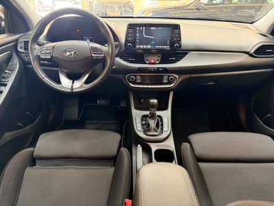 Hyundai i30 YES! Plus/Navi/Kamera/LED/PDC/TOP — slika 13