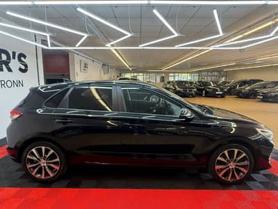 Hyundai i30 YES! Plus/Navi/Kamera/LED/PDC/TOP — slika 6