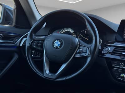 BMW 520d Lim. xDrive*Display-Key*LED*Kamera*Ambiente — slika 12