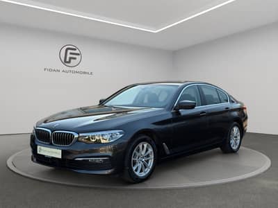 BMW 520d Lim. xDrive*Display-Key*LED*Kamera*Ambiente — slika 1