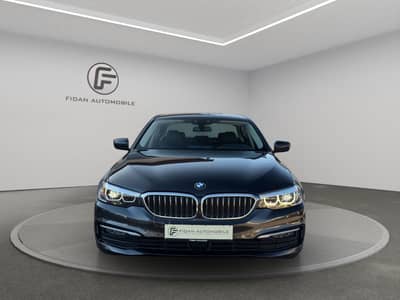BMW 520d Lim. xDrive*Display-Key*LED*Kamera*Ambiente — slika 8