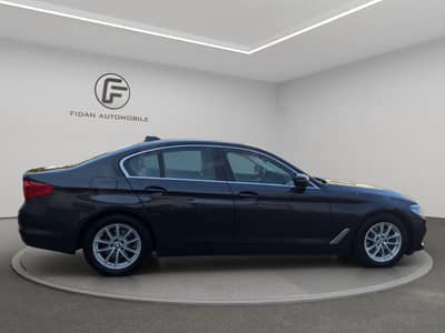 BMW 520d Lim. xDrive*Display-Key*LED*Kamera*Ambiente — slika 6