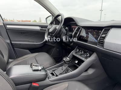 Skoda Kodiaq 2.0TDI*7xSTZE*DSG*4M*VIRT*PANO*MATRIX*AHK — slika 19