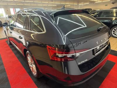 Skoda Superb Combi Ambition/Navi/LED/Totw/Abstandtemp — slika 10