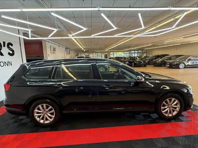 Volkswagen Passat Variant Basis/Navi/Kamera/LED/ErsterH/TOP — slika 6