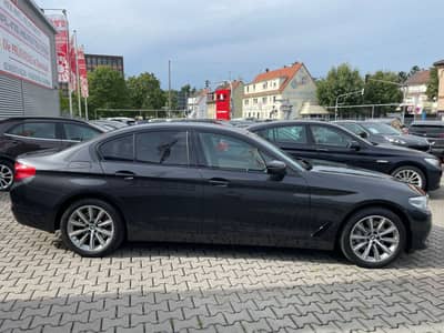 BMW 530 d xDrive Sport Virtuel/ Sitzbelüft./TOP View — slika 18