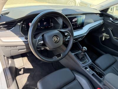 Skoda Octavia Combi Style 2.0 TDI Leder/Keyl. — slika 6