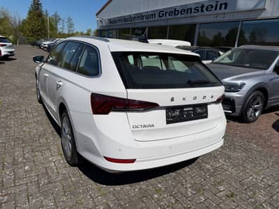 Skoda Octavia Combi Style 2.0 TDI Leder/Keyl. — slika 13