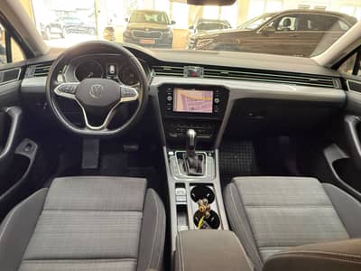 Volkswagen Passat Variant Business/Navi/LED/Kamera/TOP — slika 13