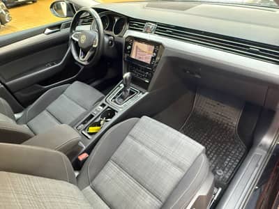Volkswagen Passat Variant Business/Navi/LED/Kamera/TOP — slika 16
