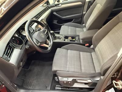 Volkswagen Passat Variant Business/Navi/LED/Kamera/TOP — slika 12