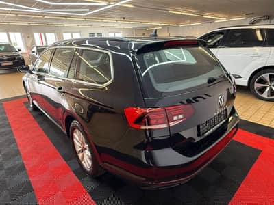 Volkswagen Passat Variant Business/Navi/LED/Kamera/TOP — slika 10