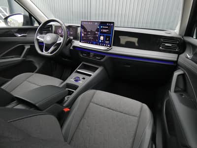 Volkswagen Tiguan 2.0 TDI DSG 1-Hand Navi HUD PANO LED 360° — slika 2