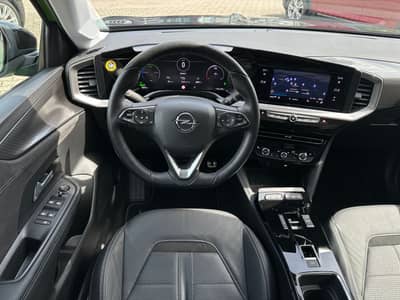 Opel Mokka e Ultimate Navi/LED/Massage/PDC+Kamera/Shz — slika 9