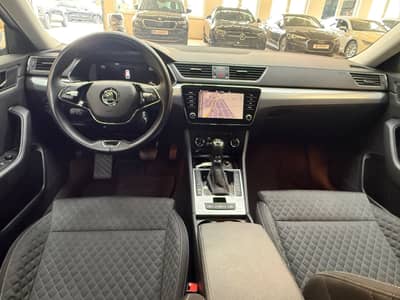 Skoda Superb Combi Ambition/Navi/LED/Kamera/TOP — slika 13