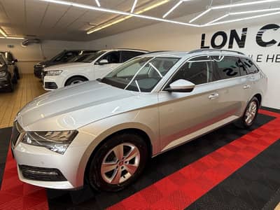 Skoda Superb Combi Ambition/Navi/LED/Kamera/TOP — slika 5