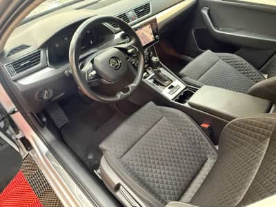 Skoda Superb Combi Ambition/Navi/LED/Kamera/TOP — slika 11