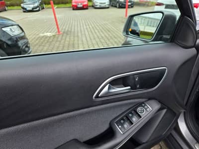 Mercedes-Benz GLA 220 CDI d 4Matic"Style"Kamera"Navi"T.Leder — slika 18