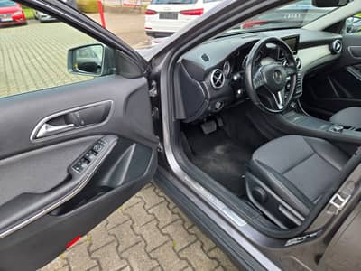 Mercedes-Benz GLA 220 CDI d 4Matic"Style"Kamera"Navi"T.Leder — slika 6