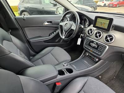 Mercedes-Benz GLA 220 CDI d 4Matic"Style"Kamera"Navi"T.Leder — slika 11